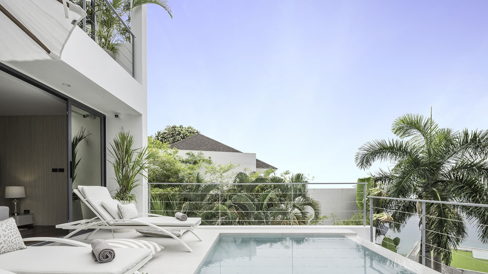 Surin Seaview Villa - Serene terrace area